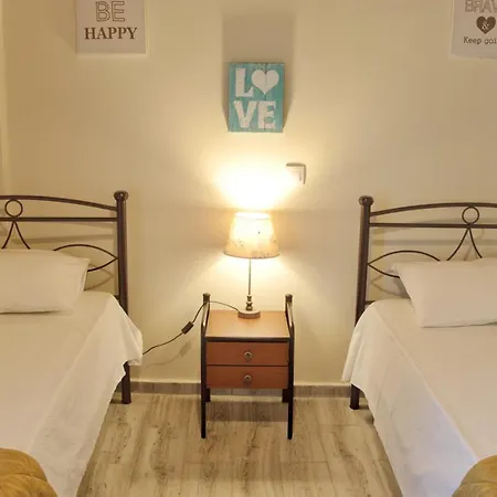 La Maison Bleue Apartment Lixouri